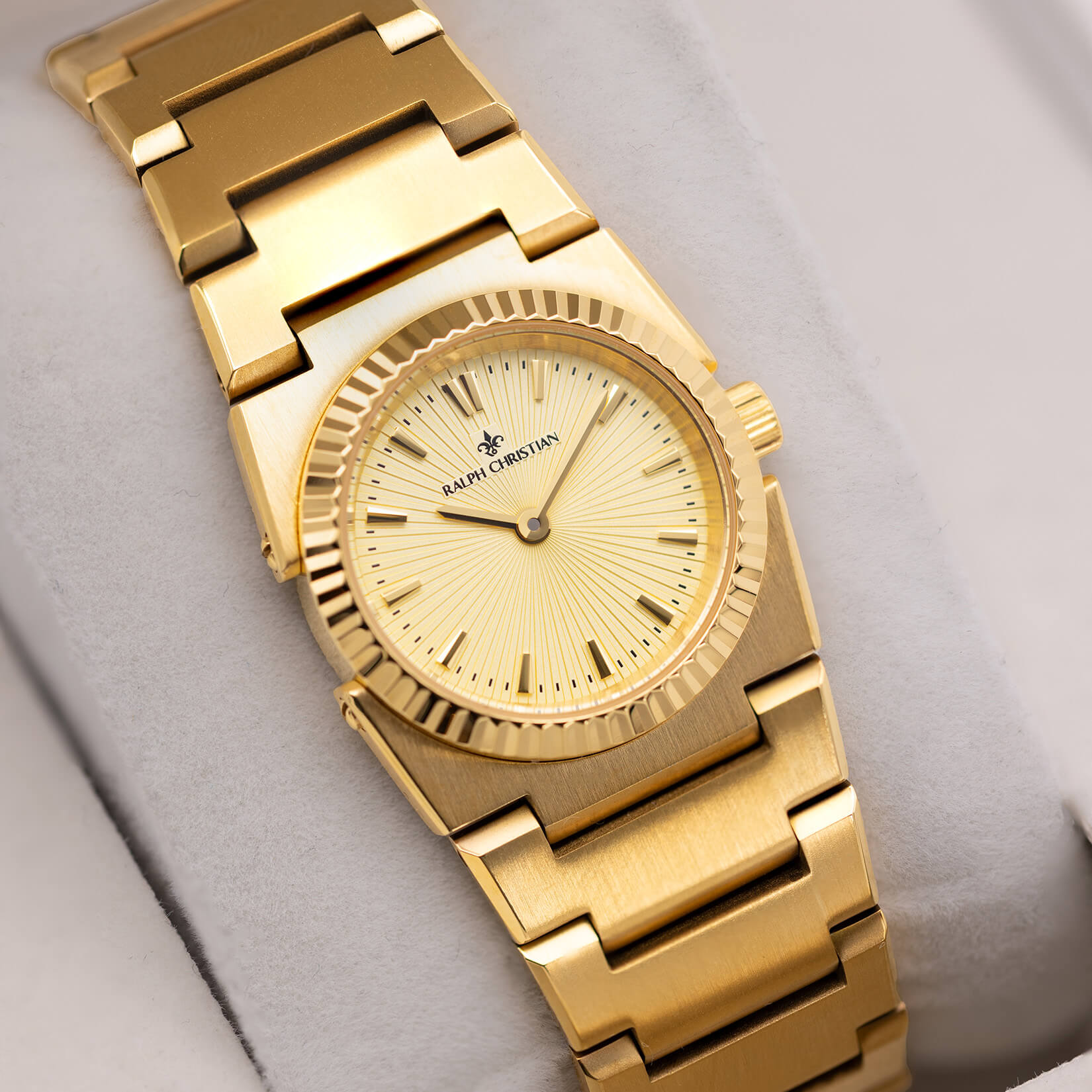 The Riviera - Champagne Gold