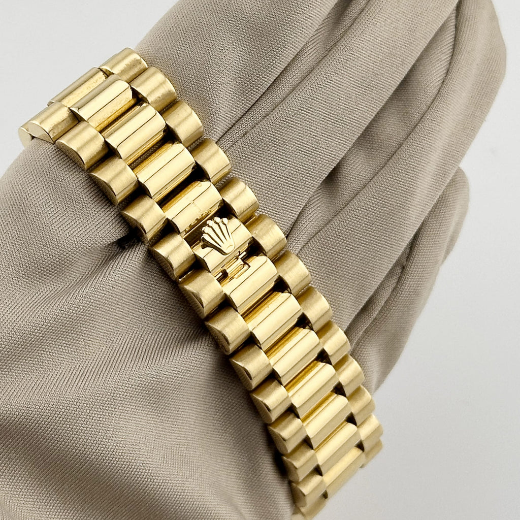 Lorin Daydate 238 36mm Yellow Gold Black