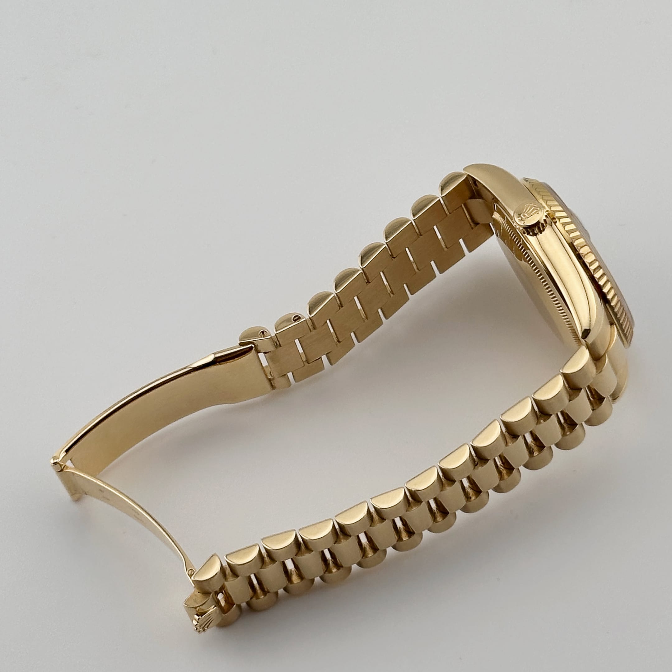 Lorin Daydate 238 36mm Yellow Gold Black