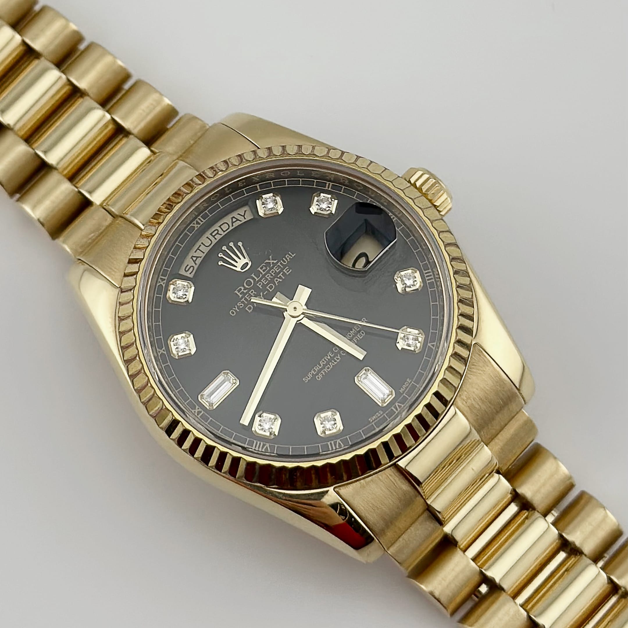 Lorin Daydate 238 36mm Yellow Gold Black